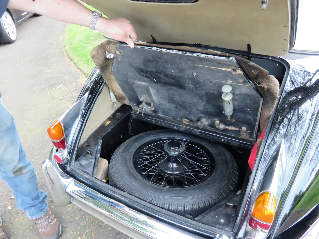 Jaguar xk150s 3.8 litre drophead coupe. mayv4vyem1brbtriubhfn