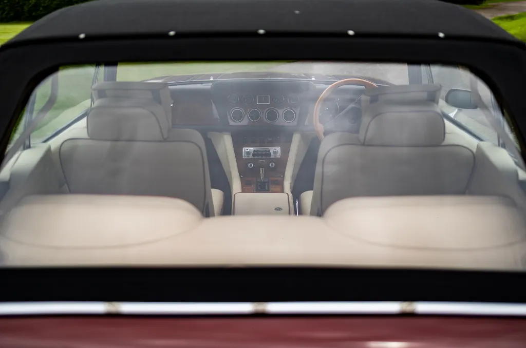 Jensen  interceptor convertible series 3 nuj q3pe8mo9m5iid97st