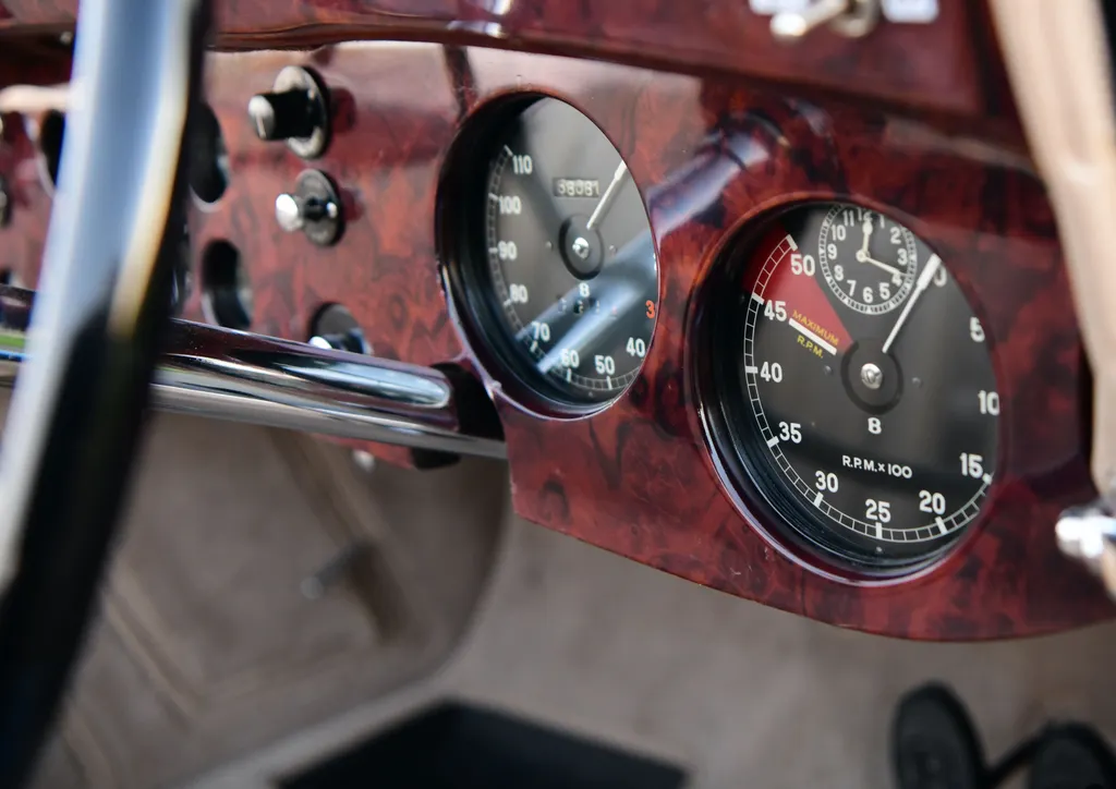 Bentley derby 4.25 litre park ward drop head coupe. 8mlkyuorztqsgw5vvji6q