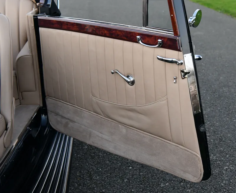 Bentley derby 4.25 litre park ward drop head coupe. yi qevqp8eyqbavu0gmll
