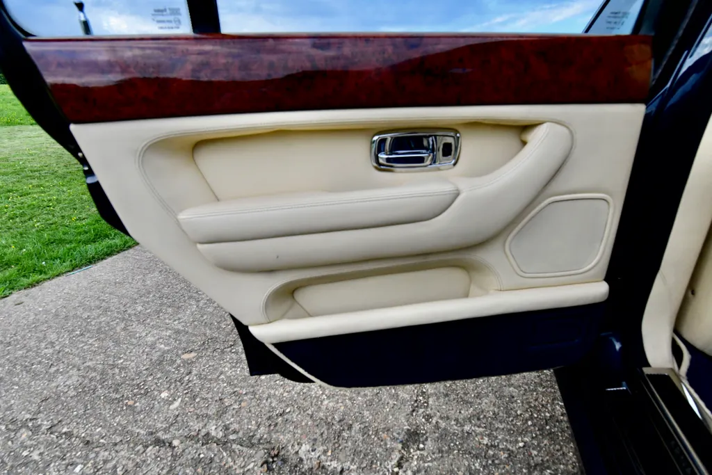 Bentley arnage 31ltbu50m9dyky06h6qht