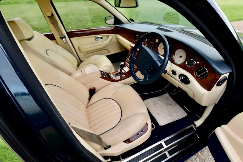 Bentley arnage 8gpikxowbopd3omfj81o1