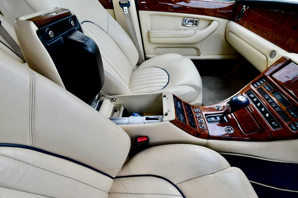 Bentley arnage 9nekd m mc8rgzj sznaa
