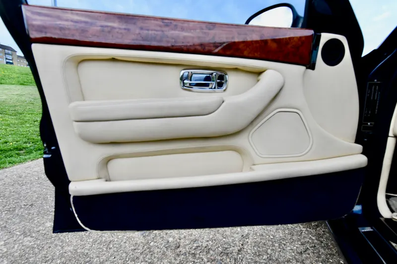 Bentley arnage zvapnqsbxll7shkfvygbq
