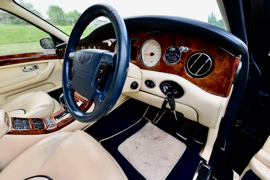 Bentley arnage fjm4ji41or02dr2wpqoq3