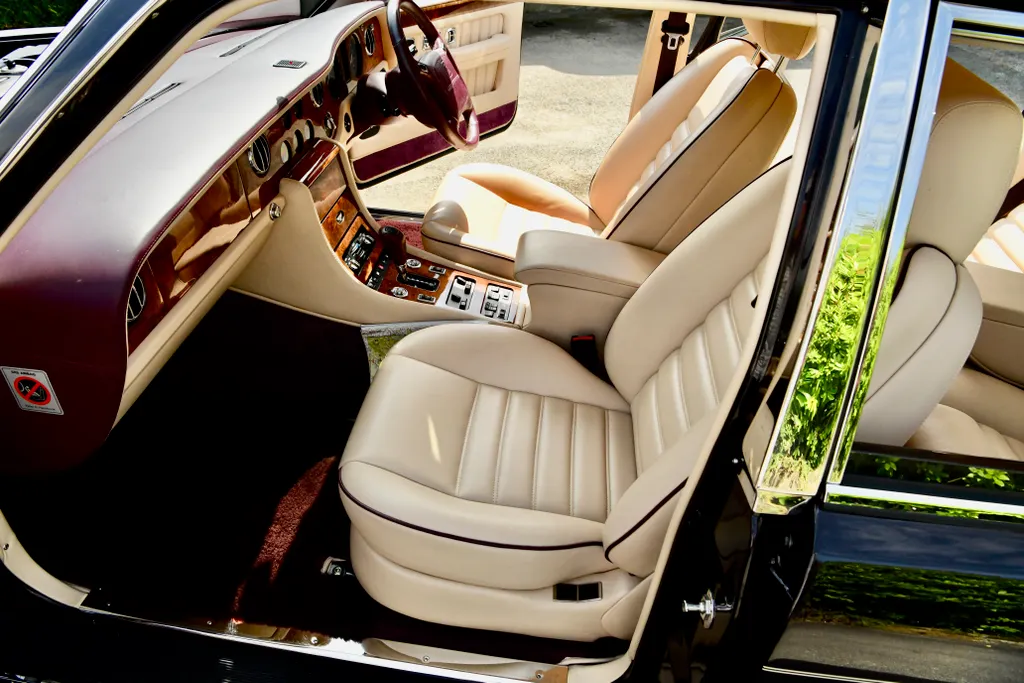 Bentley turbo rt  3x8dwfwyphskvqv6eiujz