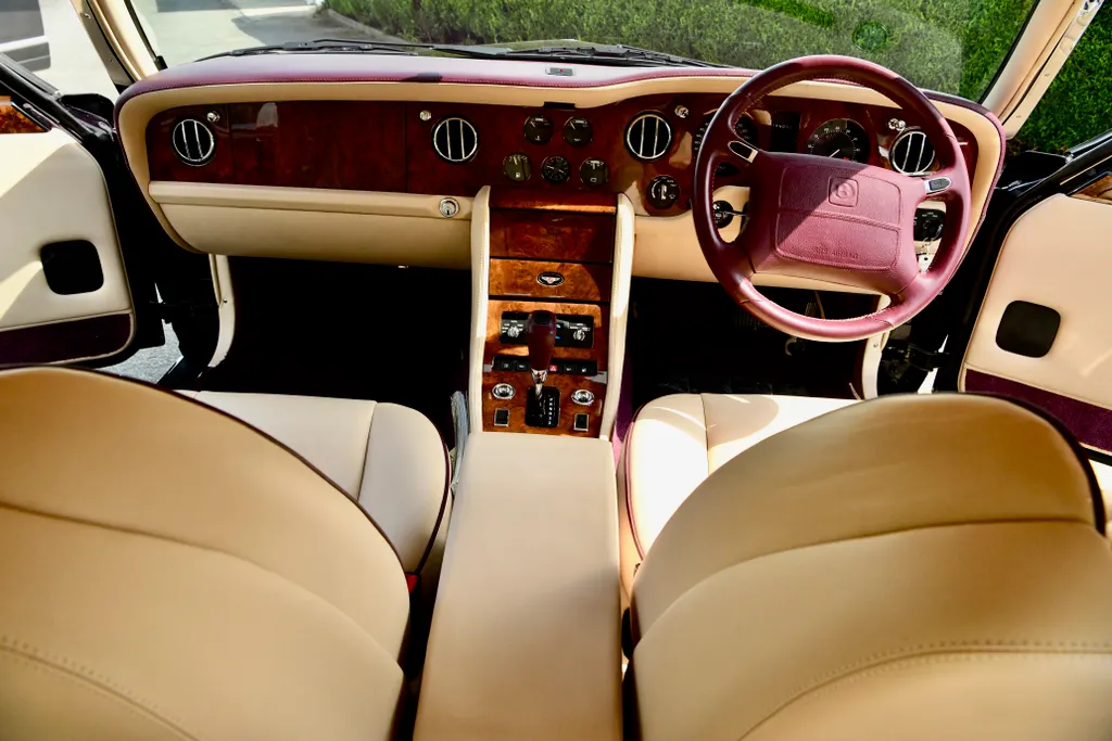 Bentley turbo rt  kuwdjtnqczijmn3tb0sw0