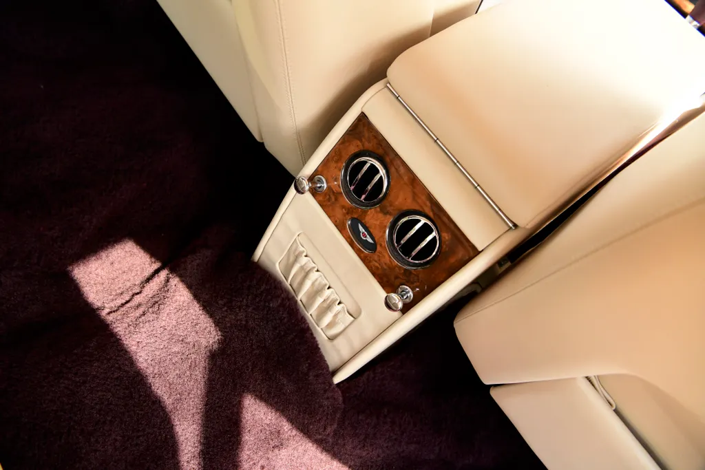 Bentley turbo rt  oj99px7wuts4xy  eisn3