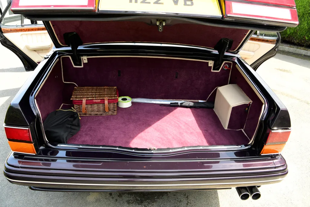 Bentley turbo rt  akquf8tuhey5yhoj2lvjy