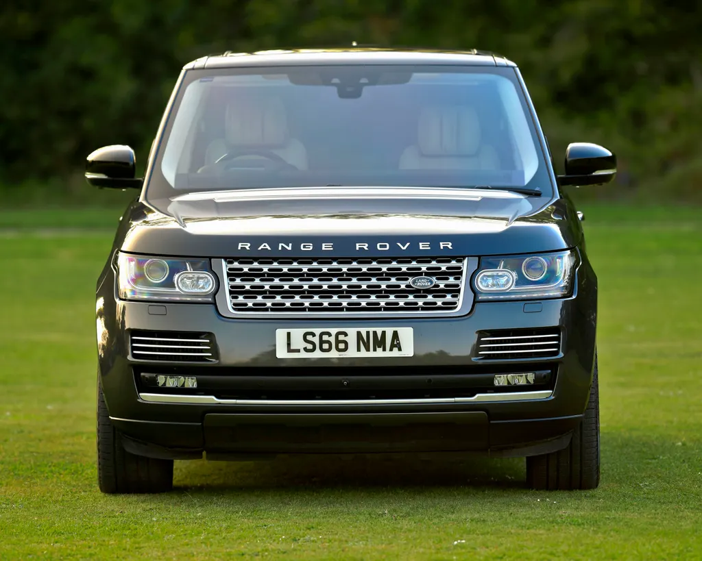 Land rover range rover lciweodryze32eaaug ak