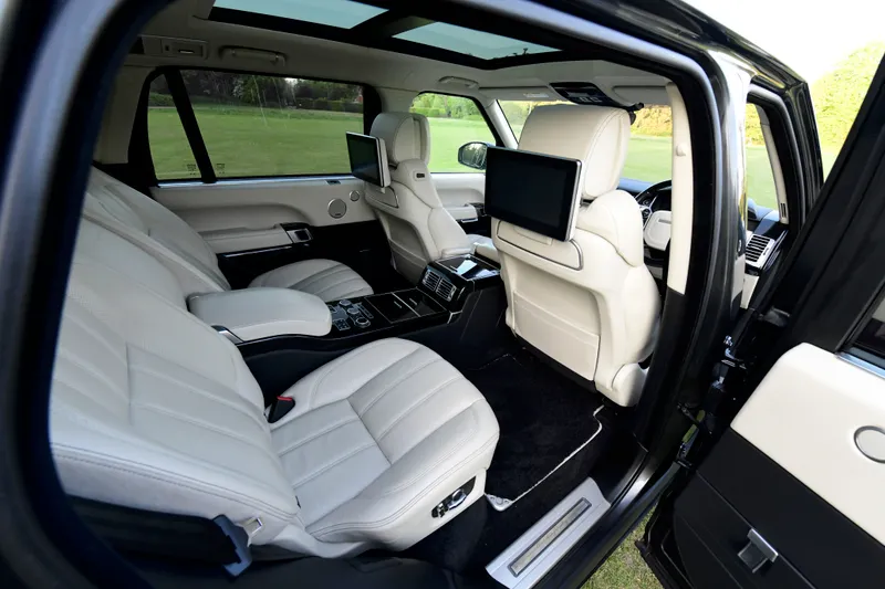 Land rover range rover xwfebqtsup8c0bt9y88nq