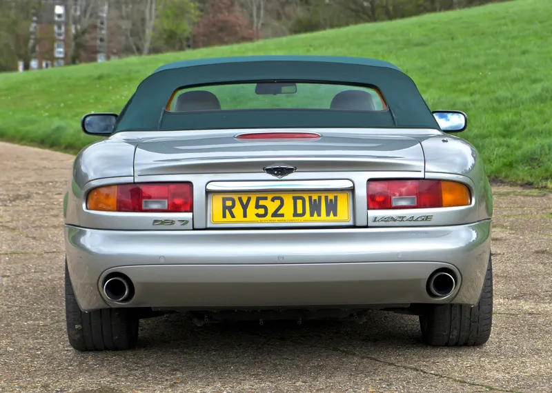 Aston martin db7 8zemfbmcon9biqmfvommq