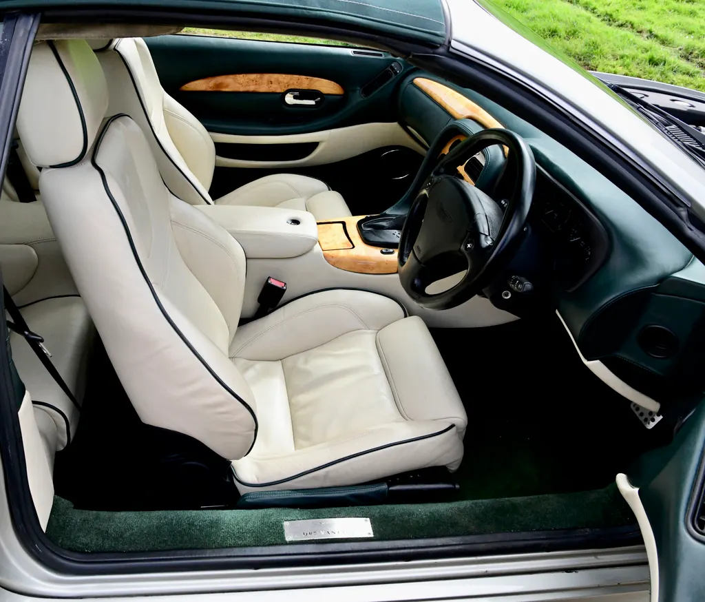 Aston martin db7 9sp k58rvkptzezb74kaq