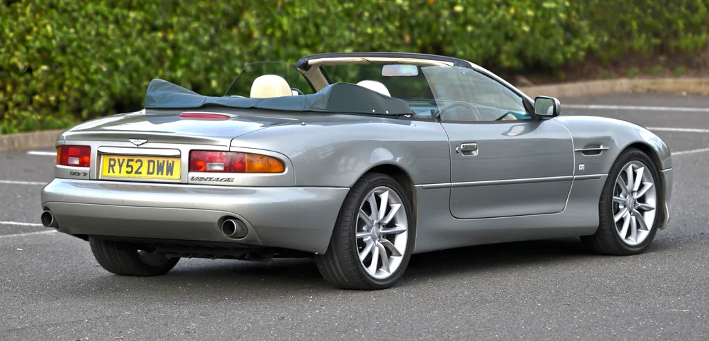 Aston martin db7 am5bum7slombxfdhzlnc1