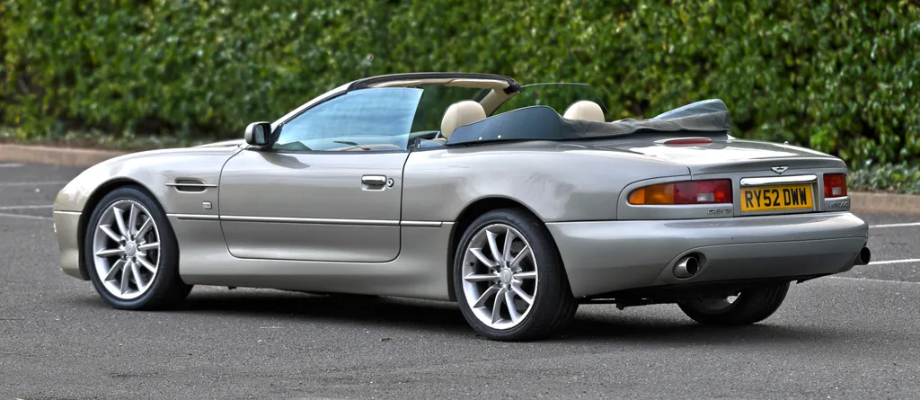 Aston martin db7 cb2fbtndjkxmrjw iq10o
