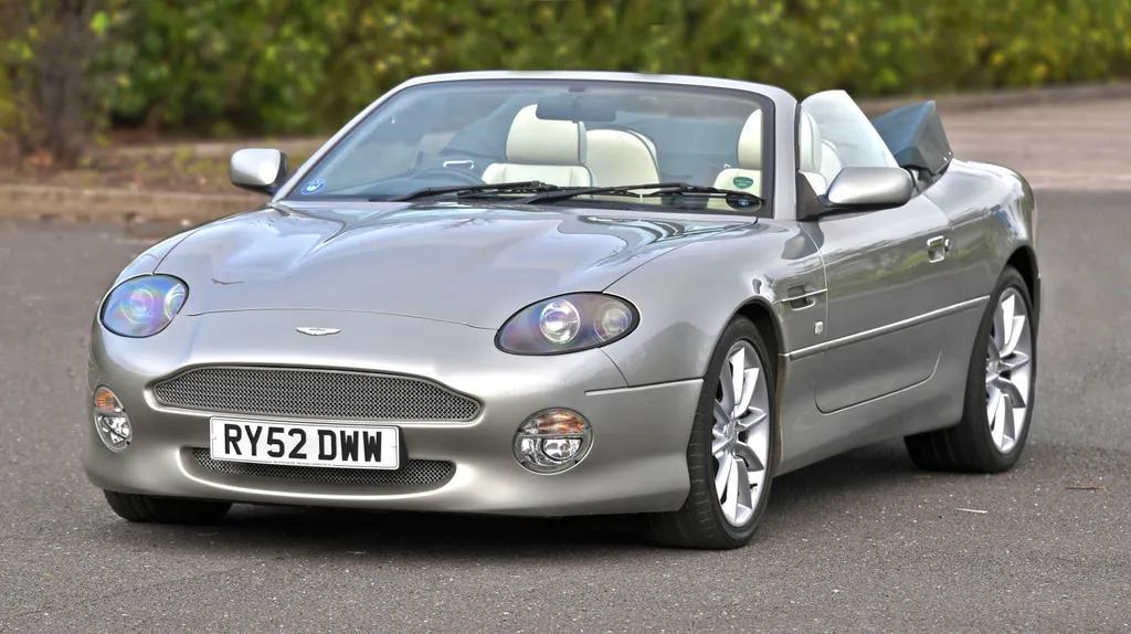 Aston martin db7 incd4hlen ay9lz1 yoqe
