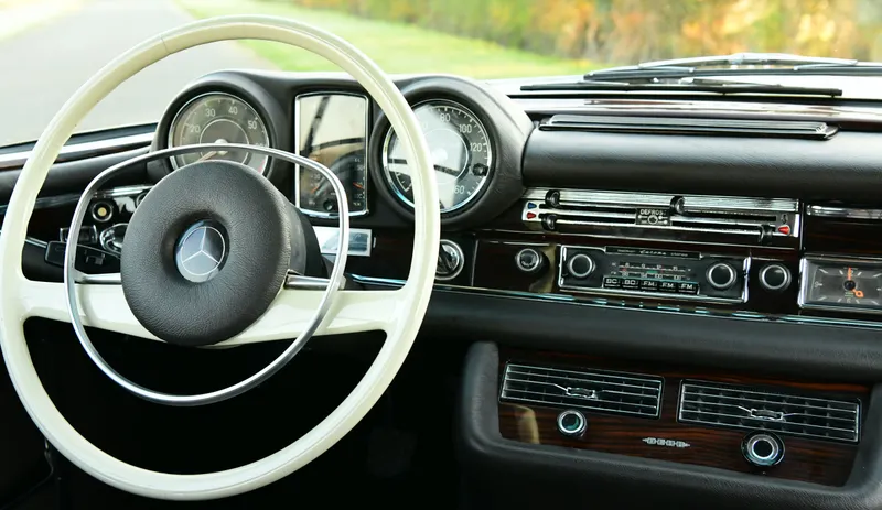 Mercedes benz 280sl w111 automatic 3.5 left hand drive kj8r4kmlk0gymac89mytj