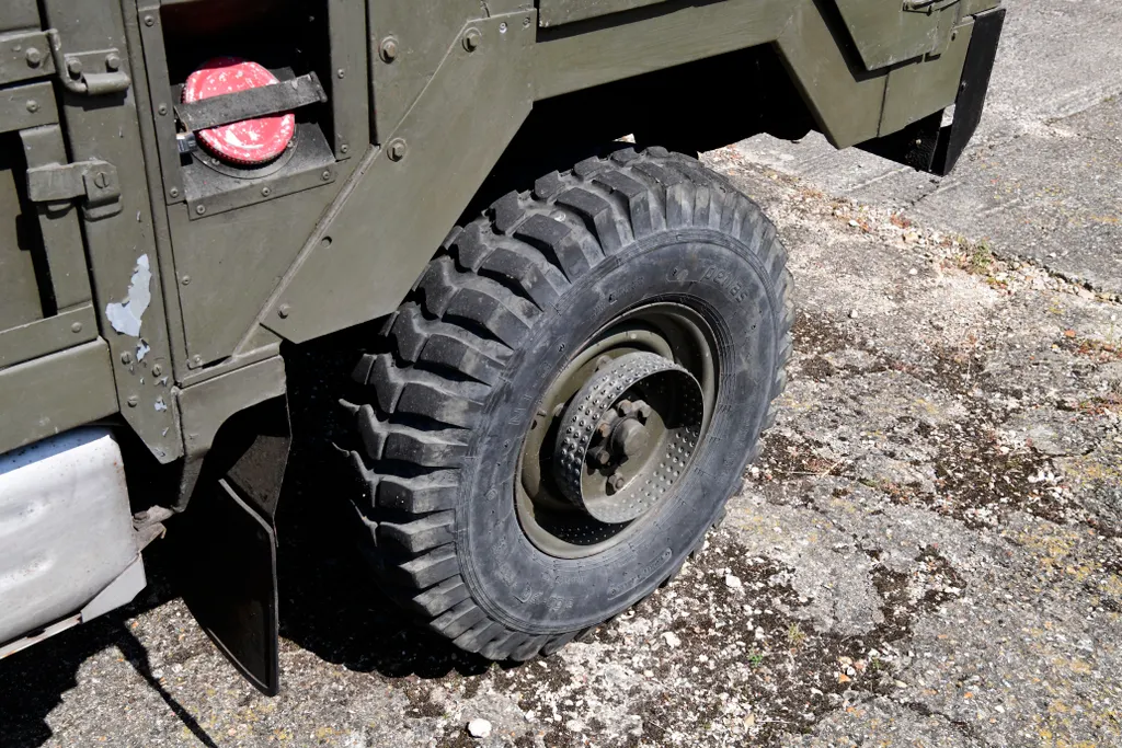Land rover forward control 3.5 litre v8 qequbggigsdae0gzvaybo