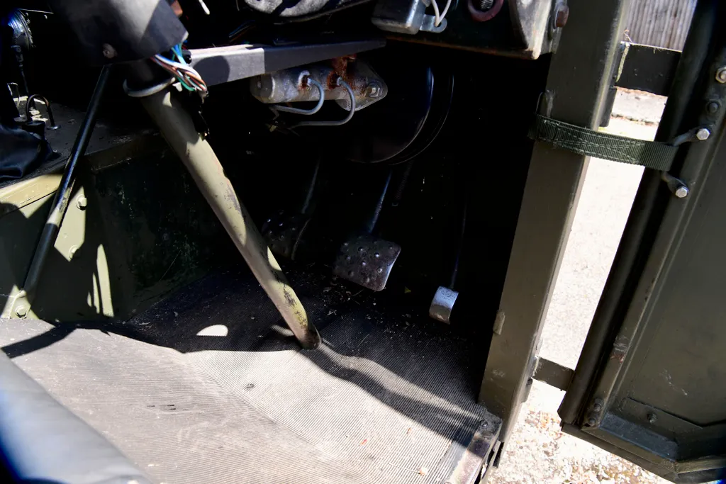 Land rover forward control 3.5 litre v8 p 4mnb7ivardepyhoklzd
