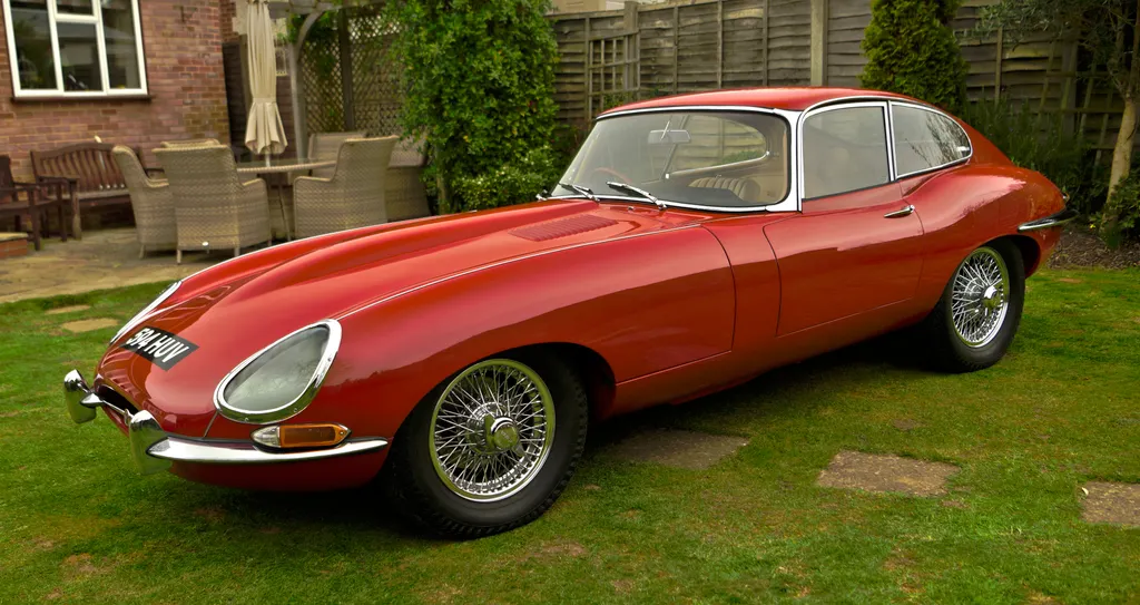 Jaguar  e type 4.2 litre series 1.5 fhc 3gv8ldwxmhawto3t8r7yv