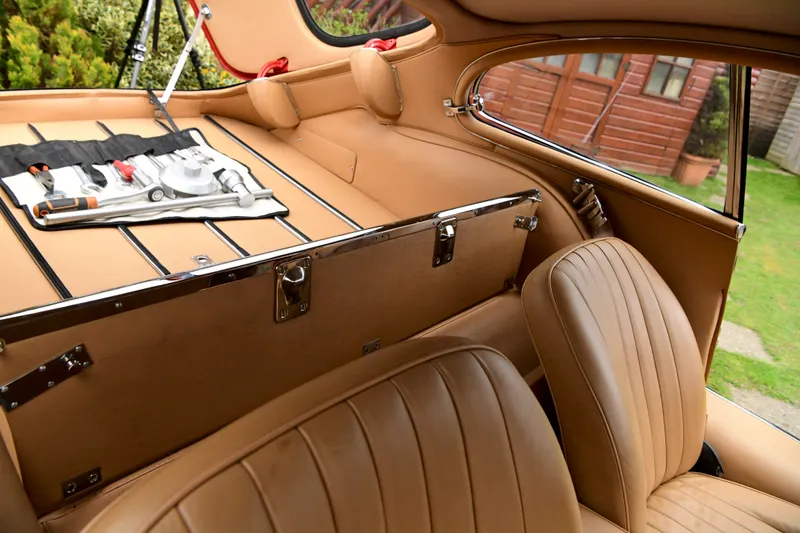Jaguar  e type 4.2 litre series 1.5 fhc lrlmsx s6v8ipekdtxdht