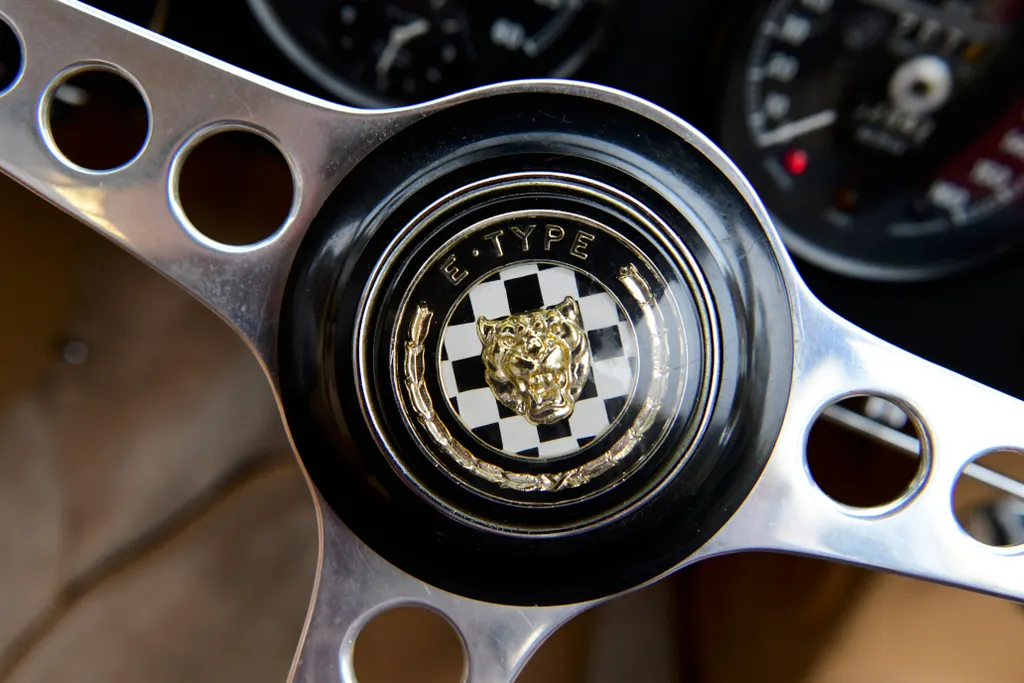 Jaguar  e type 4.2 litre series 1.5 fhc yb4dj8w2obxd1j3fi6p7m