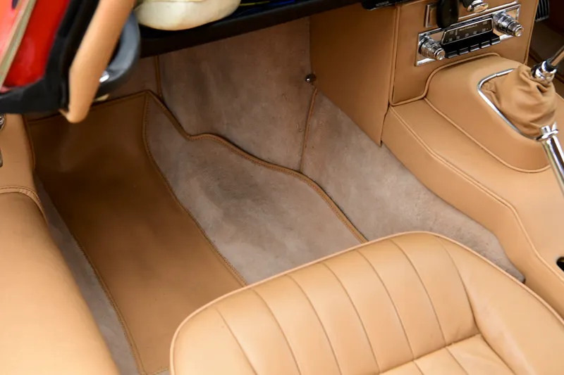 Jaguar  e type 4.2 litre series 1.5 fhc fxquq1fjsagrcbqaxxxhk
