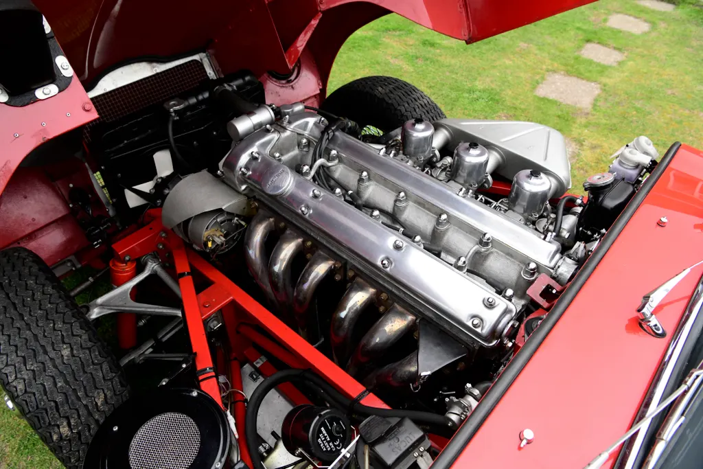 Jaguar  e type 4.2 litre series 1.5 fhc wliojnv6mmrcgt8lyqgn4
