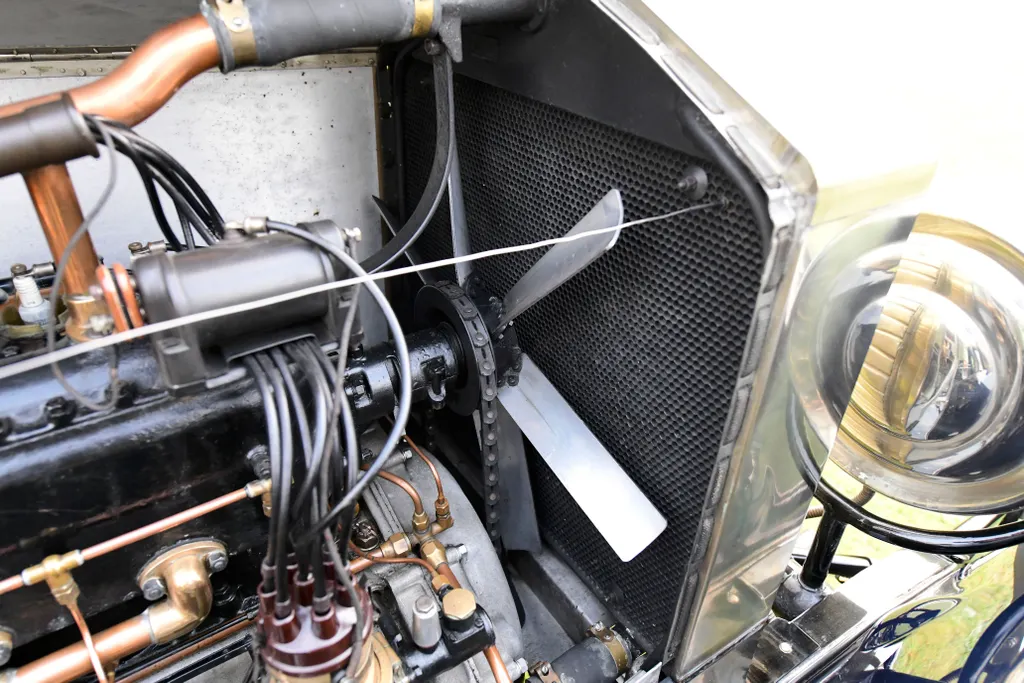 Rolls royce silver ghost picadilly roadster.  6ncjr5jlctcjvozlgzif