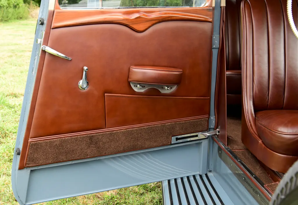 Rolls royce phantom ii continental close coupled sports saloon 77xz8uvbbvmp7dmw3rtwj