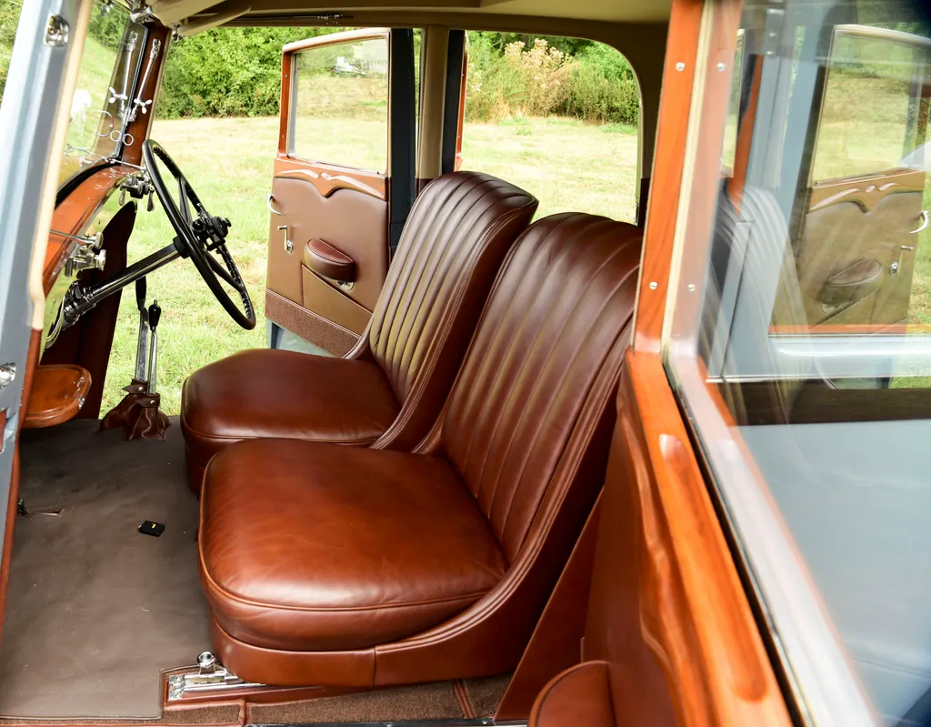 Rolls royce phantom ii continental close coupled sports saloon r5btla3gq4jh41pfb5bz8