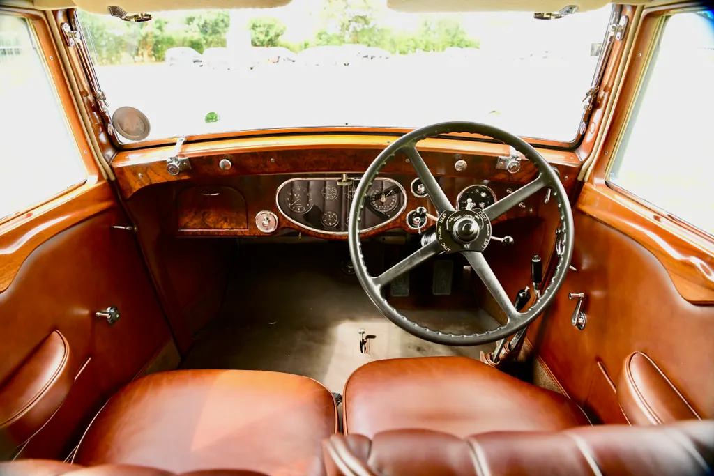 Rolls royce phantom ii continental close coupled sports saloon vn2tztvl9x mqy9cxbpzx