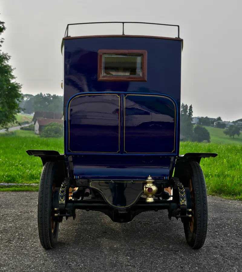 Renault cc 3.6 litre open drive limousine. cdibkxoq1t ueinisj75q
