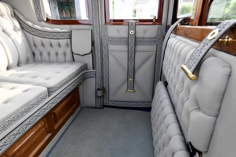 Renault cc 3.6 litre open drive limousine. ekig8ys8coiguuda4t2nr