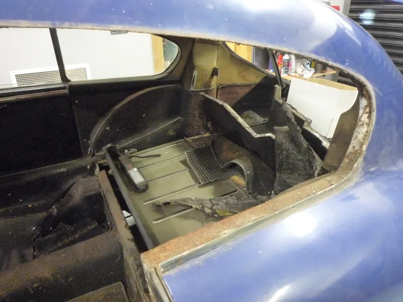 Aston martin  db24 knf7fzpjpbvrjglqwdh08