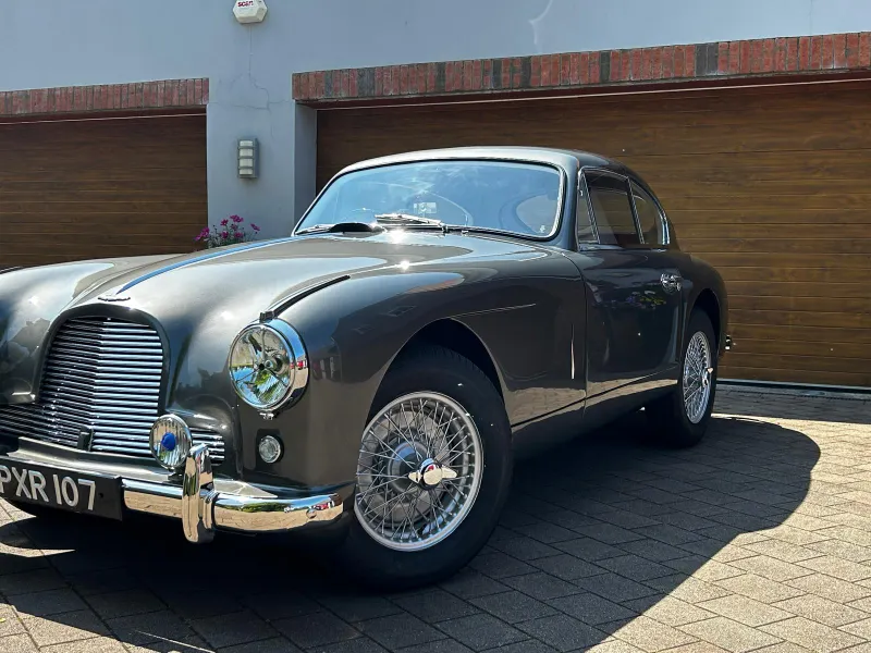 Aston martin  db24 fxrnzukr8isfgy9aiat4c