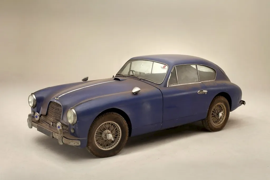 Aston martin  db24 gskvau z cf czwcbgrmb