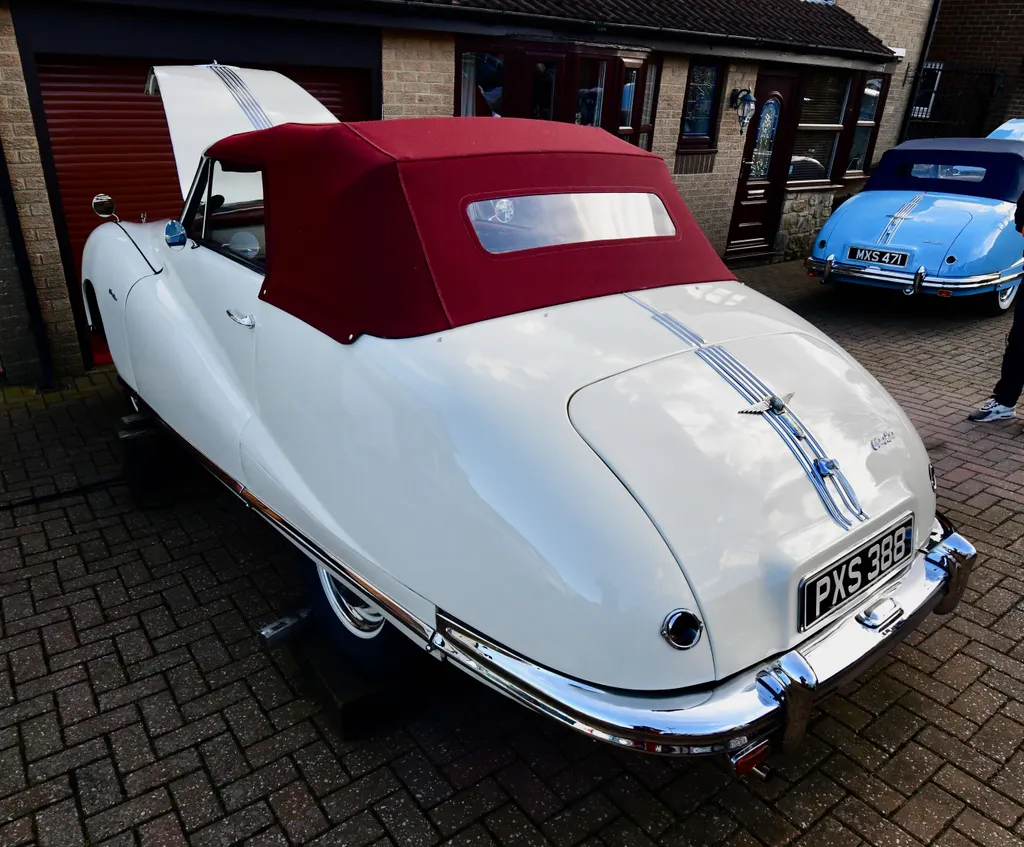 Austin atlantic convertible 1dg4icdkajakmhmtp2pvh