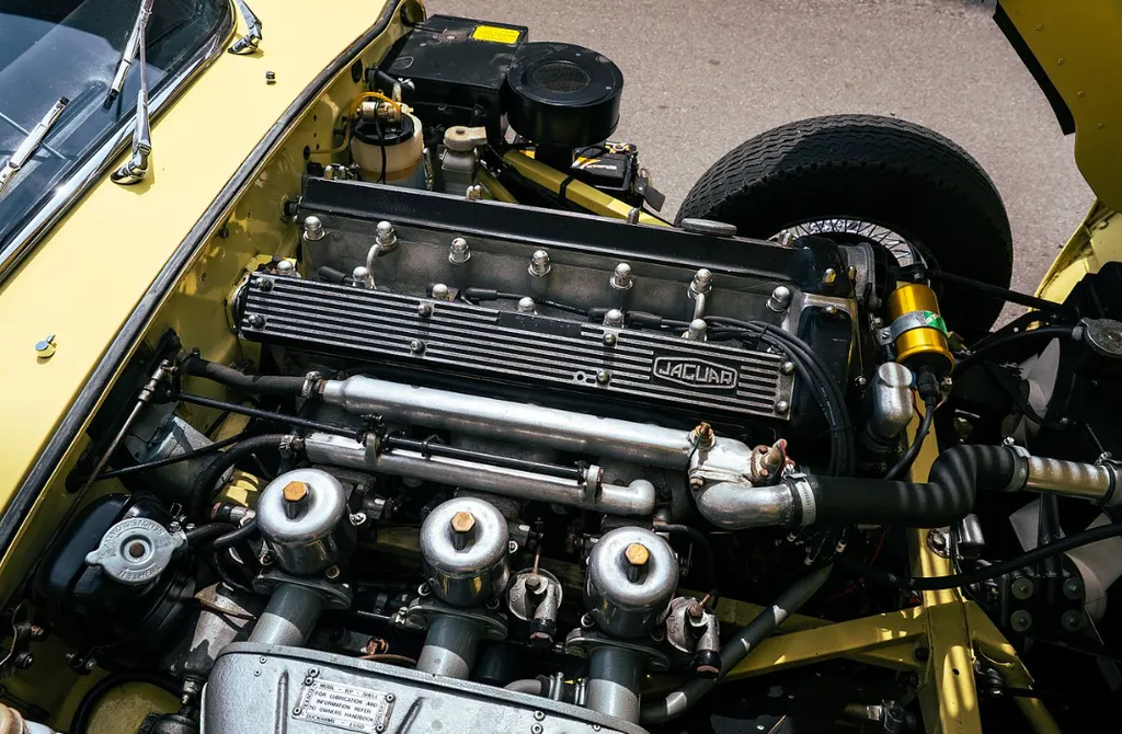 Jaguar e type jhkr7mcmej4c2rpez3zxg