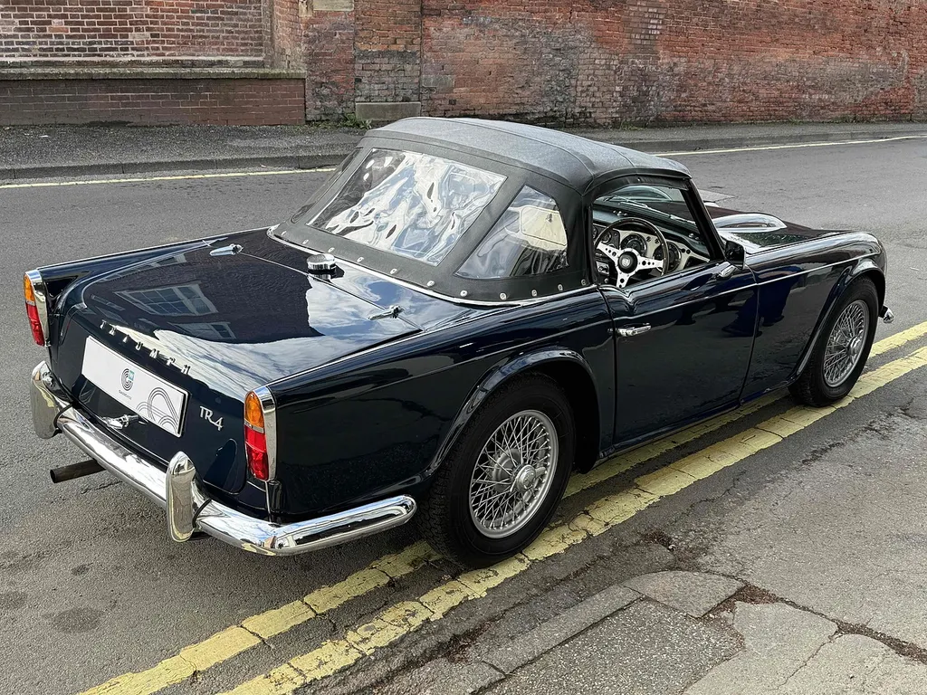 Triumph tr4 hp5inr4ghqjrjpxigxshd