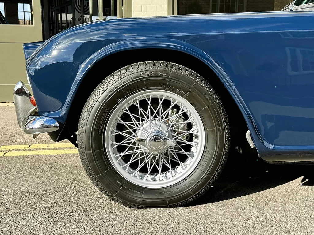 Triumph tr4 jdodfo63tzdfjpcfxwffm