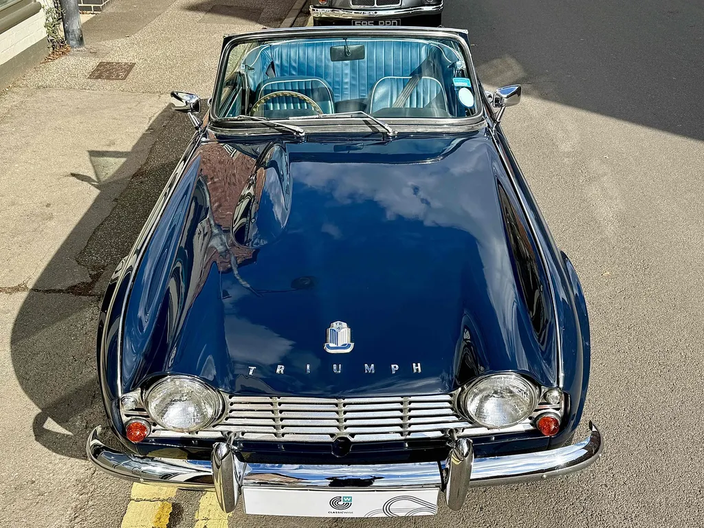 Triumph tr4 s723z6cyanjjpnyipaxwe