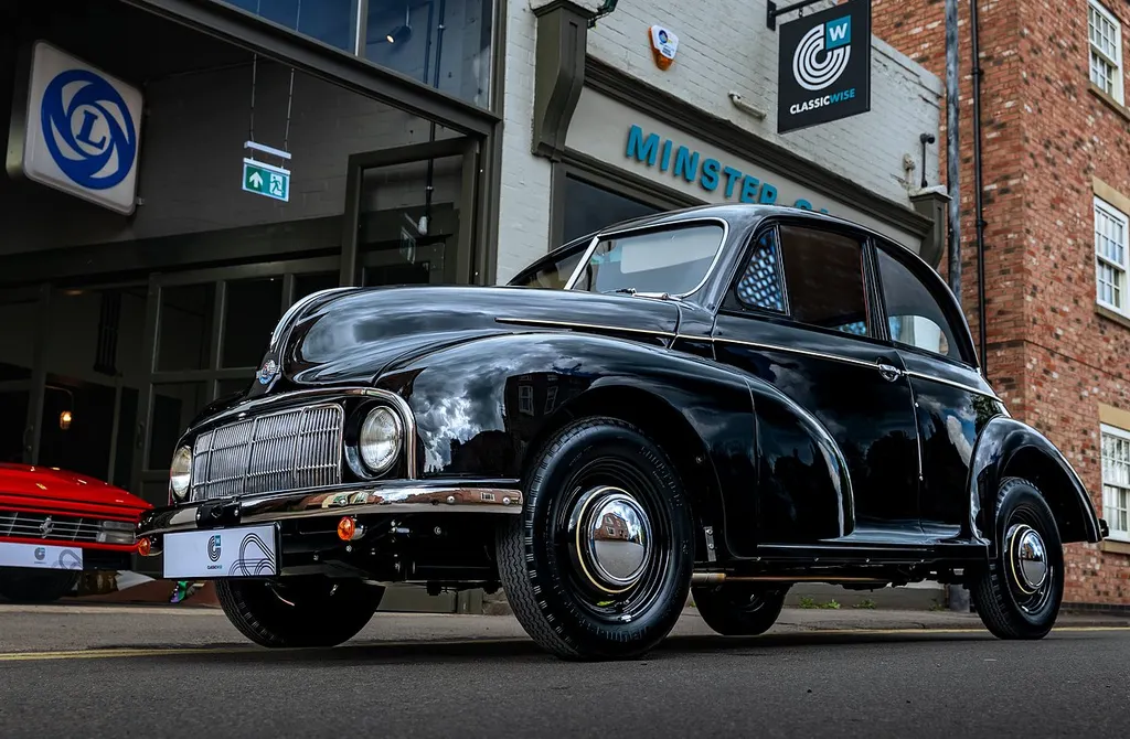 Morris minor lowlight 37fah5wjdkrgfbiuf0toi