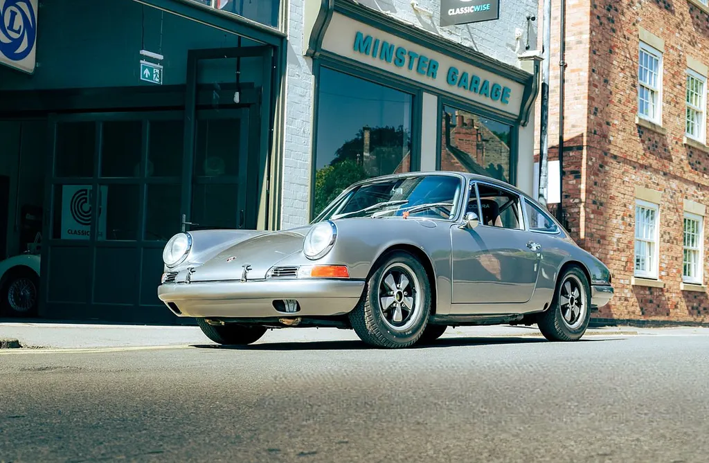 Porsche 911 zrogs9r2ib4py1jmch7aa