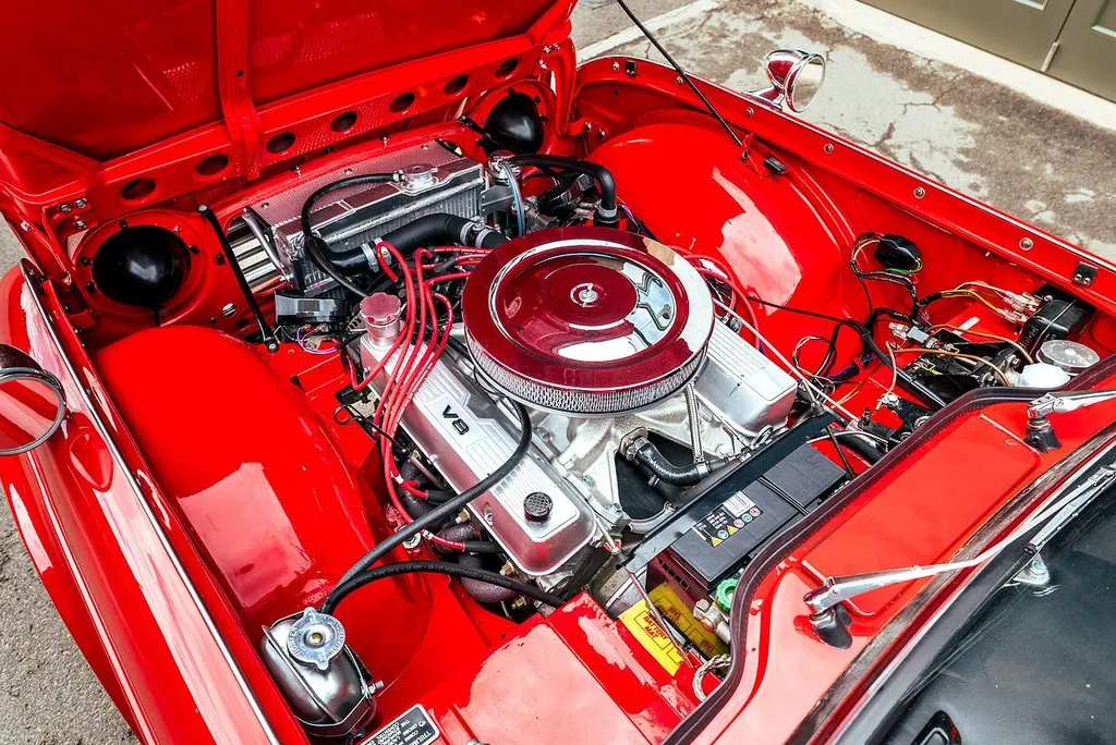 Triumph tr4 v8 powered ggpmj0s3ejacpahjavoos