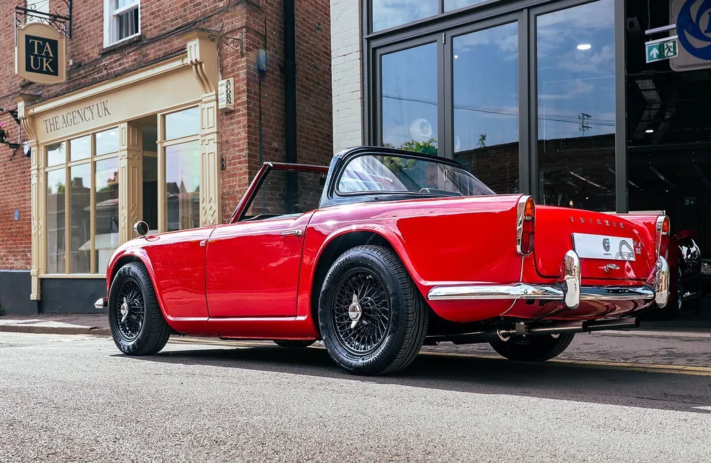 Triumph tr4 v8 powered zwr3hbmkuxdpnvt5q95 j