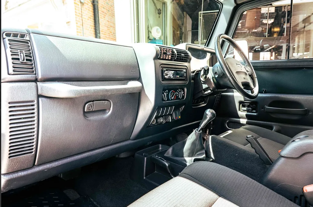 Jeep wrangler a52jt1c6cw 7xhza75ste