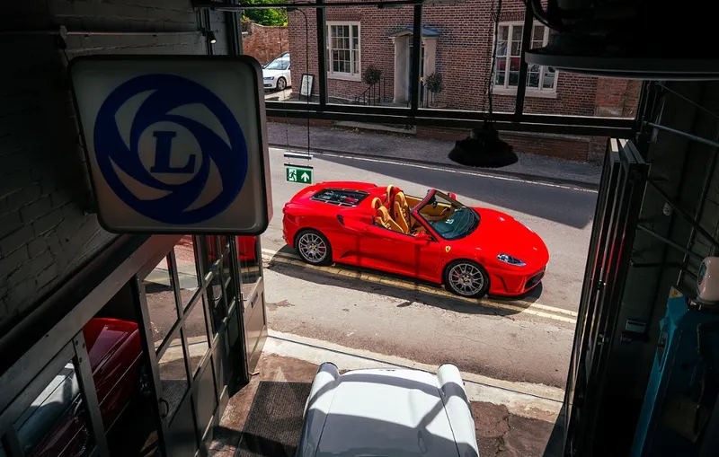 Ferrari f430  5aatl3r7vurkx6omrn9kq