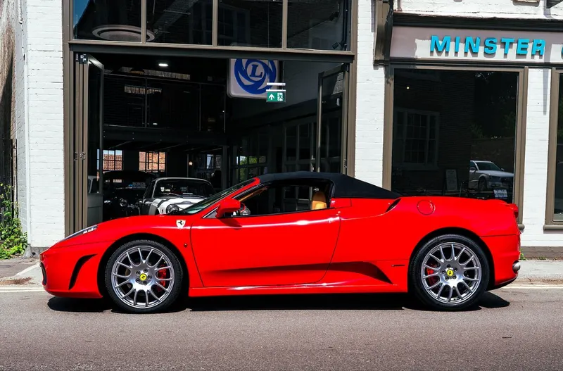 Ferrari f430  xhcir4x82aaicjwmykhc9