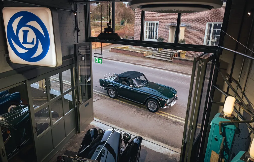 Triumph tr5 a4kwbvy2tqfrsmupf lwd